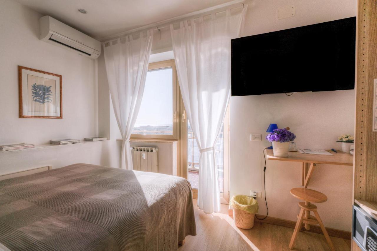 Bed and Breakfast La Casa Sul Mare Civitavecchia Exterior foto